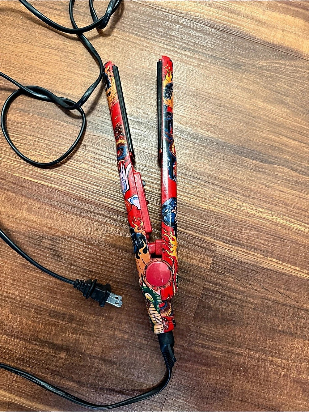 Ed Hardy Professional Styling Iron Red & Black